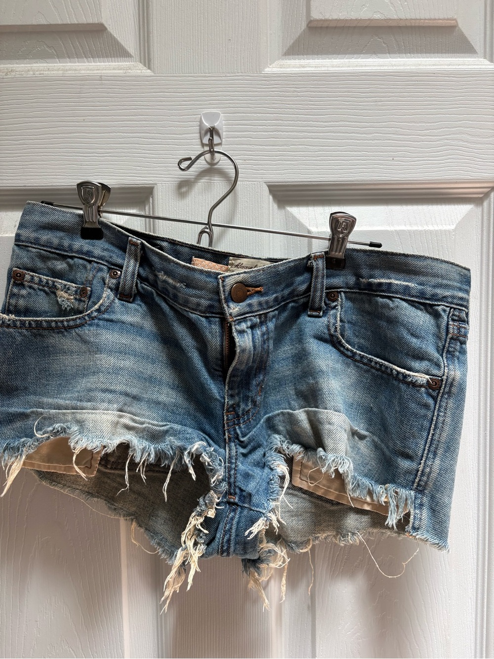 Abercrombie & Fitch Light Blue Distressed Denim Cutoff Shorts Y2K vintage